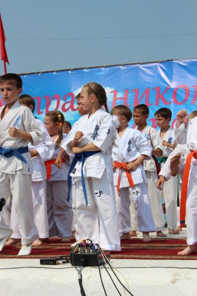 1 - Вынос знамени, построение 7.JPG